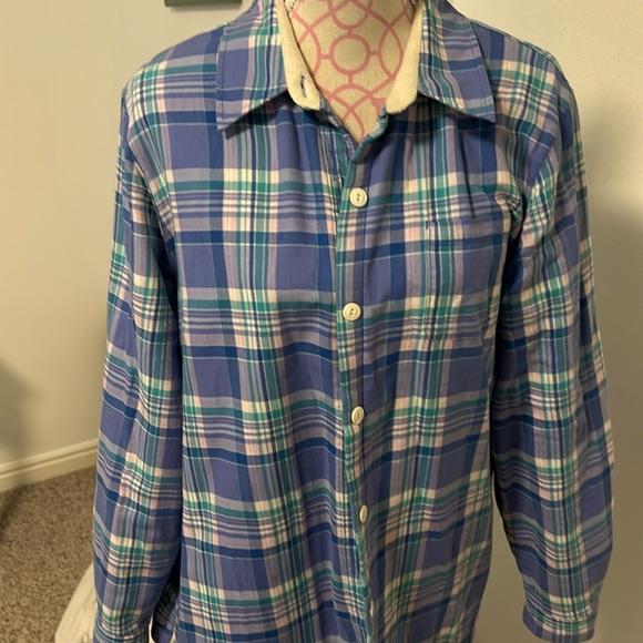 LL Bean, women’s long sleeve, button-down cotton shirt with fleece lining large - Picture 1 of 5